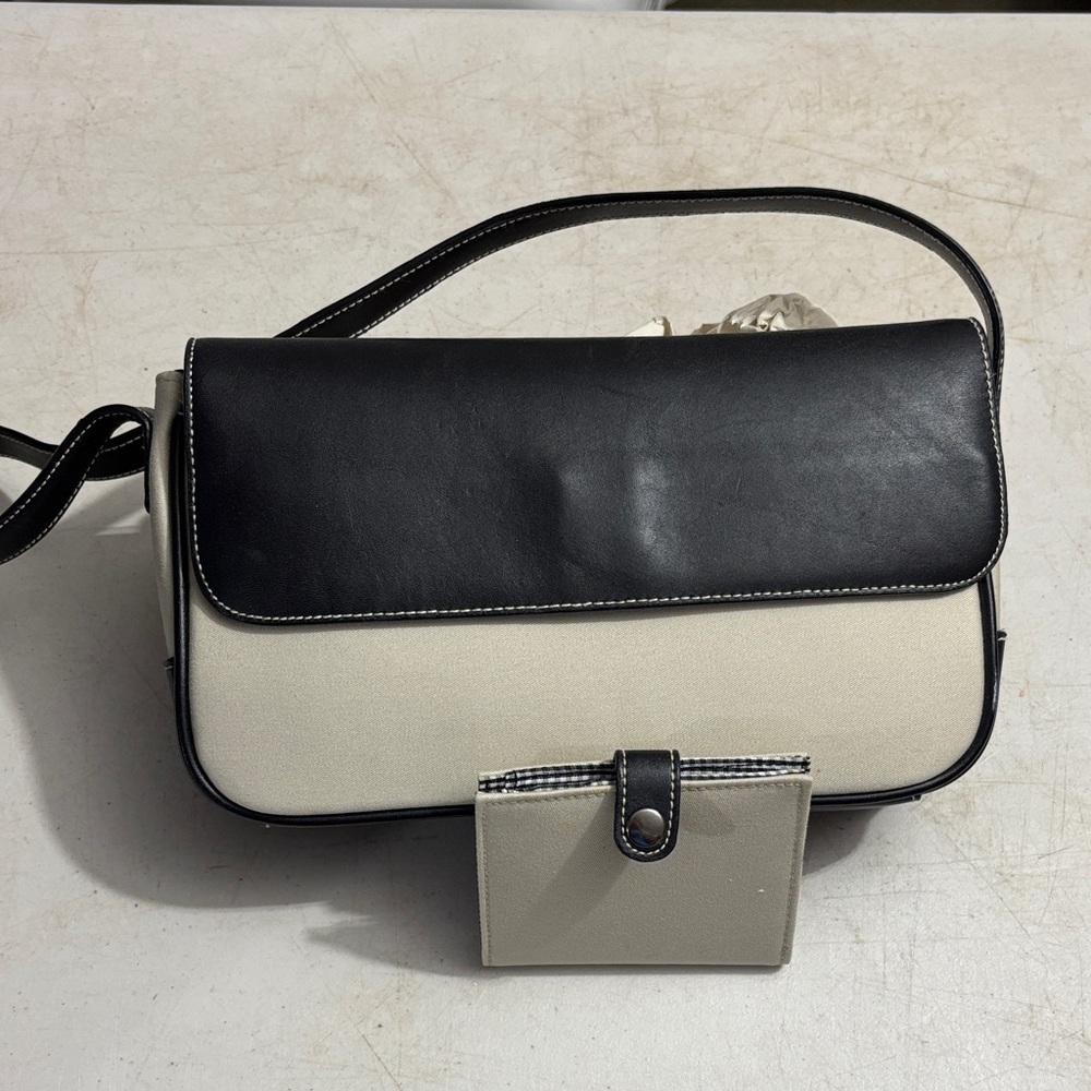 Elegant Black and Cream Women's Bag